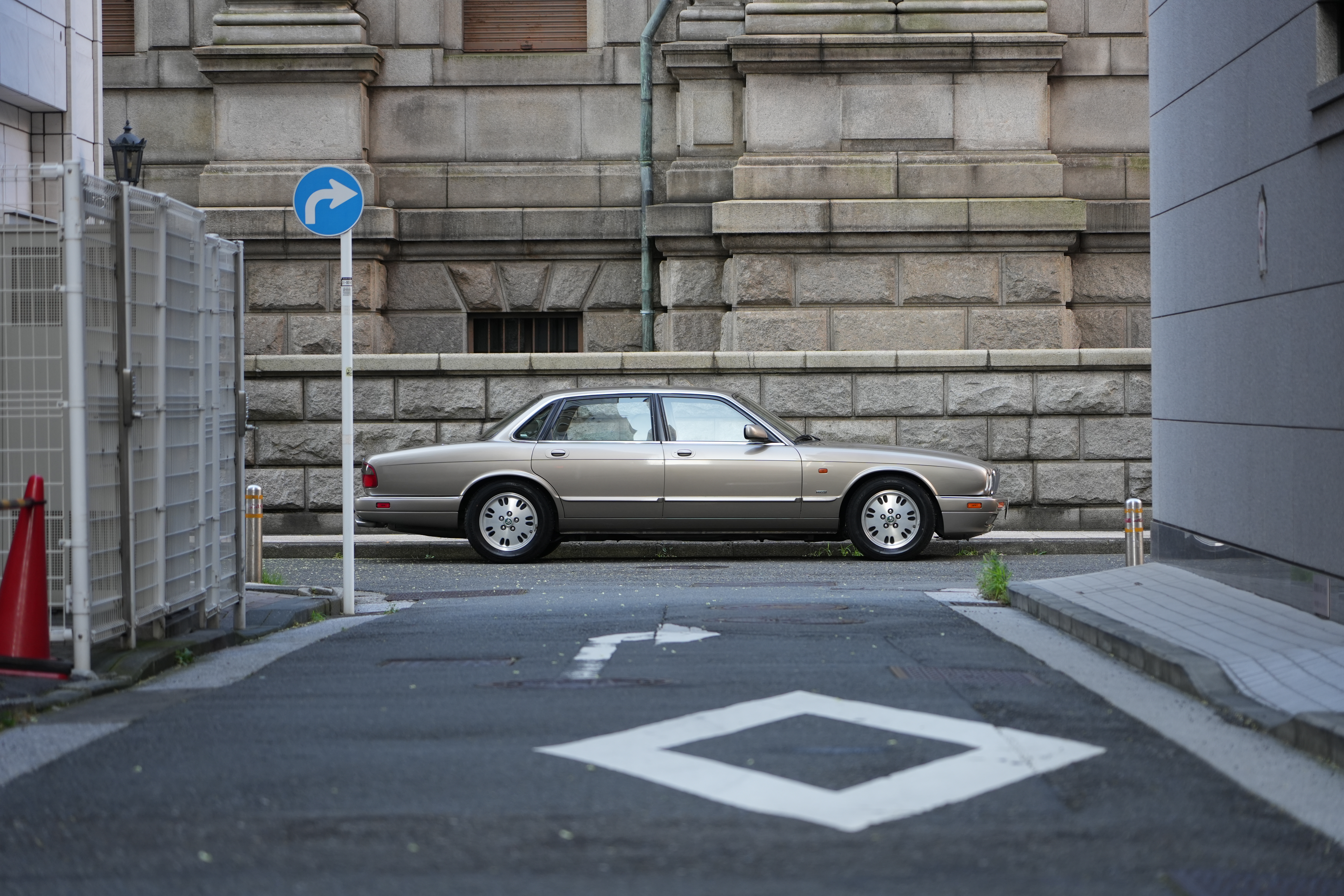 Jaguar XJ6 (X300) 3.2 Select（1995年式） ネオクラシック中古車｜Young Timers Club.
