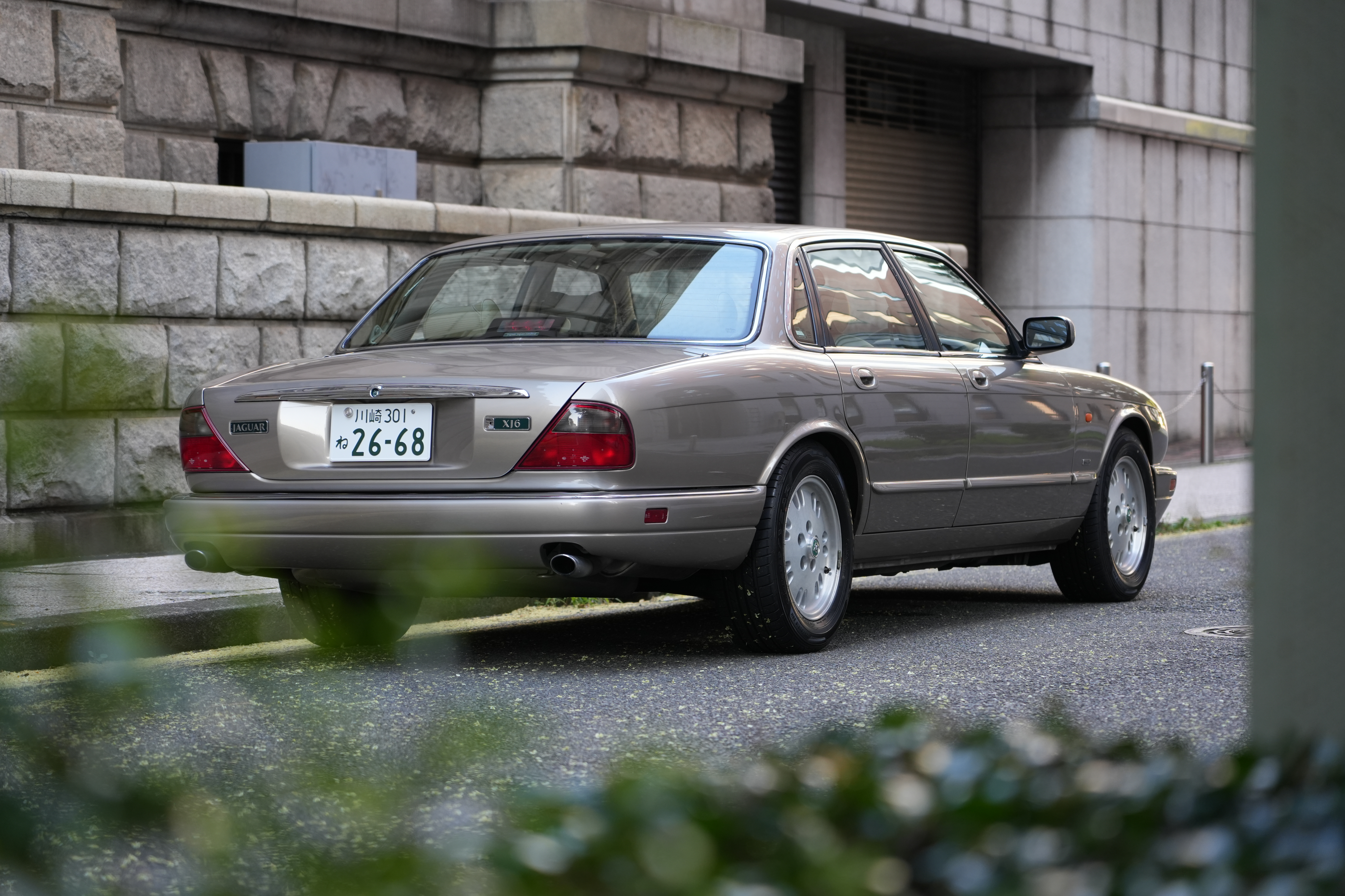 Jaguar XJ6 (X300) 3.2 Select（1995年式） ネオクラシック中古車｜Young Timers Club.