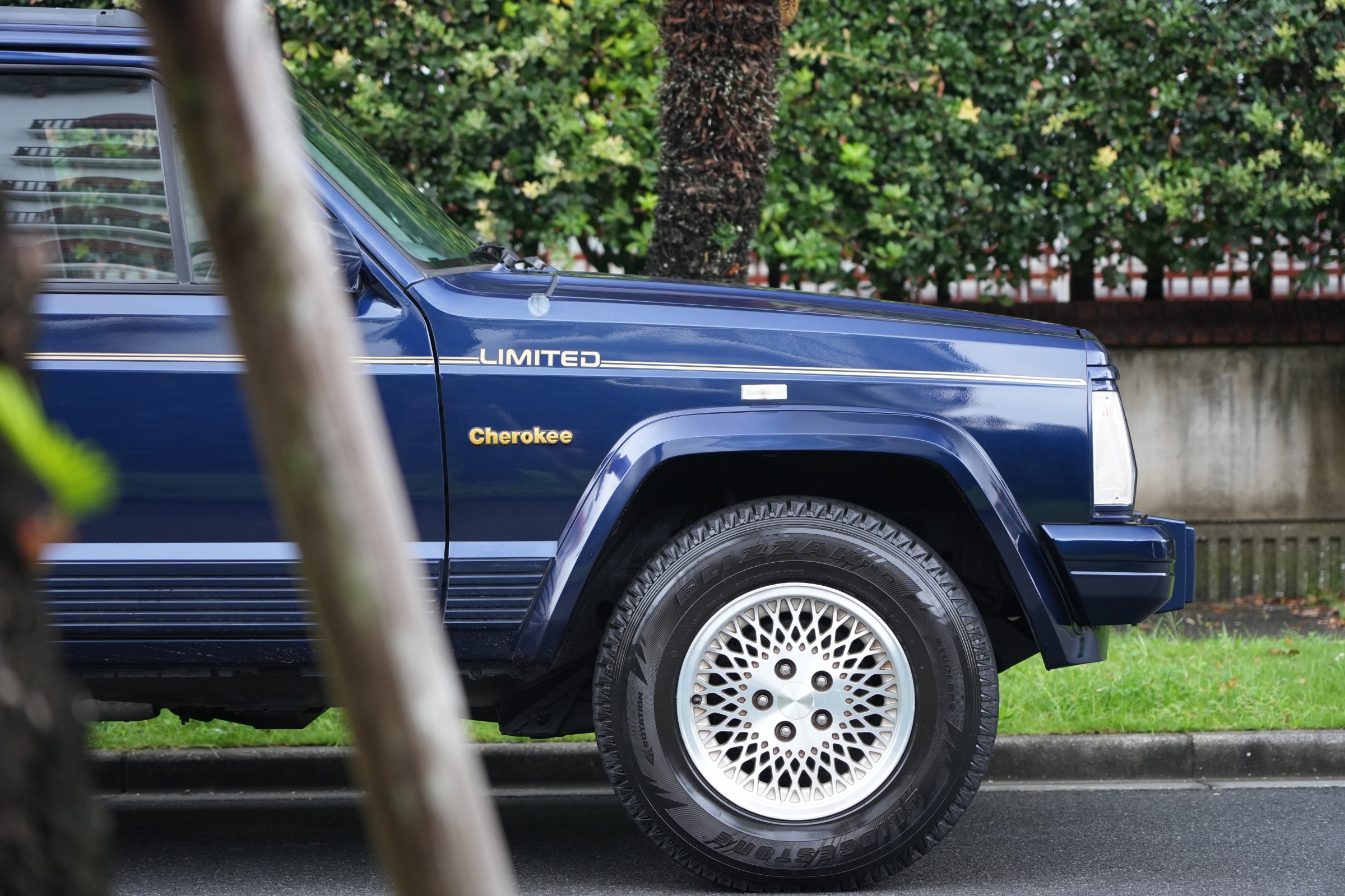Jeep Cherokee Limited（1996年式） ネオクラシック中古車｜Young Timers Club.